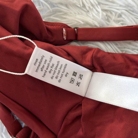 Andie Swim Women’s The Maui bikini top in truffle size Medium - Picture 9 of 10